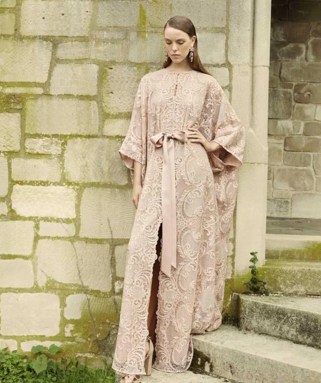 Pakaian rasmi Marchesa dan Marchesa Notte 2020: Koleksi foto