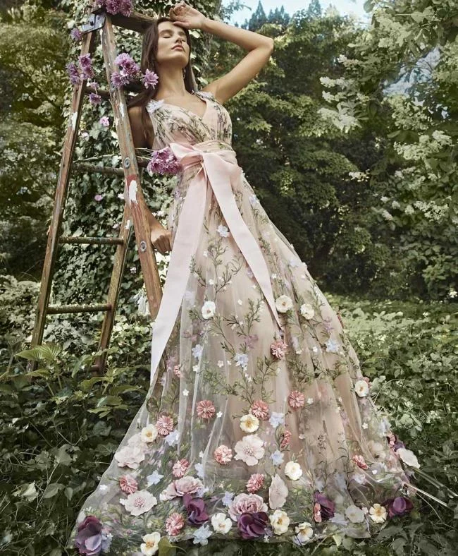 Pakaian rasmi Marchesa dan Marchesa Notte 2020: Koleksi foto