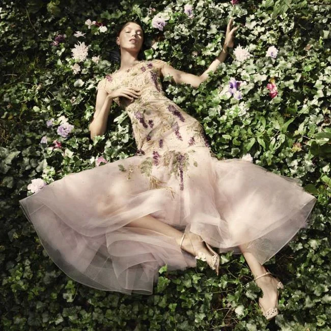 Pakaian rasmi Marchesa dan Marchesa Notte 2020: Koleksi foto