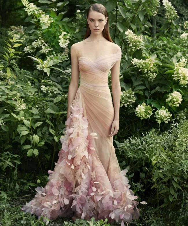 Pakaian rasmi Marchesa dan Marchesa Notte 2020: Koleksi foto