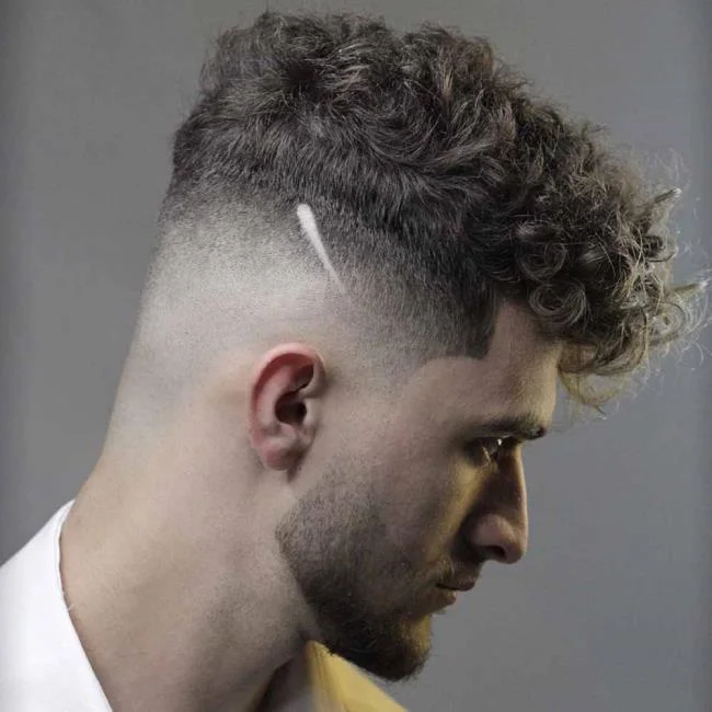 Potongan rambut kerinting untuk lelaki: 100 penampilan bergaya yang cantik