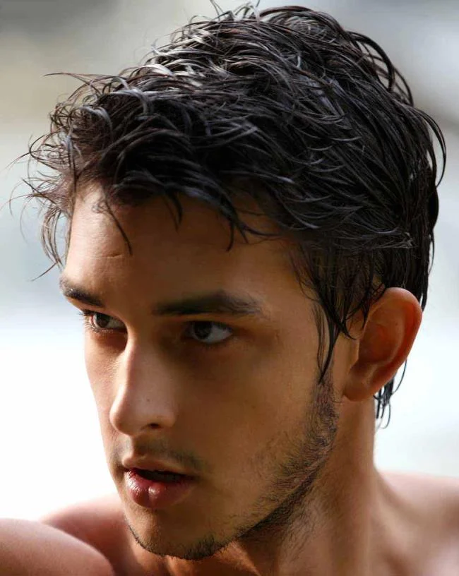 Potongan rambut kerinting untuk lelaki: 100 penampilan bergaya yang cantik