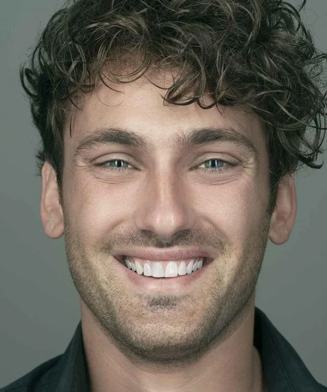 Potongan rambut kerinting untuk lelaki: 100 penampilan bergaya yang cantik