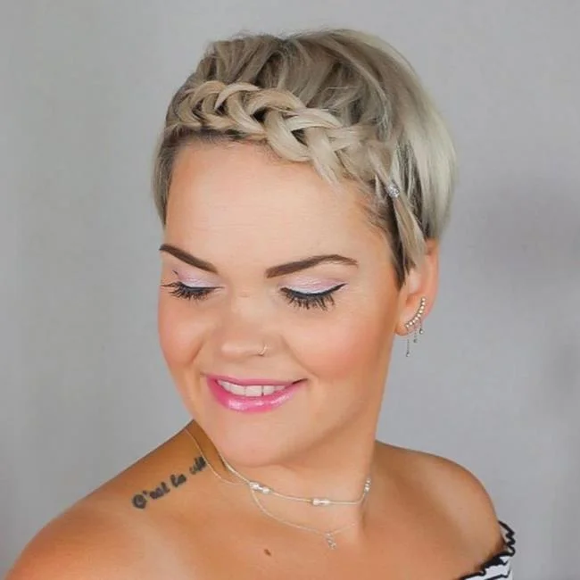 Gaya rambut rambut pendek dan sederhana 2020: 150 idea indah!