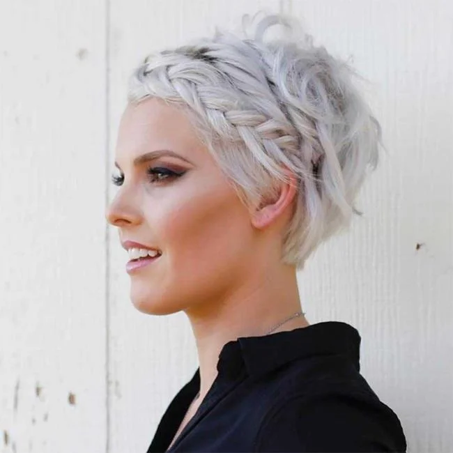 Gaya rambut rambut pendek dan sederhana 2020: 150 idea indah!