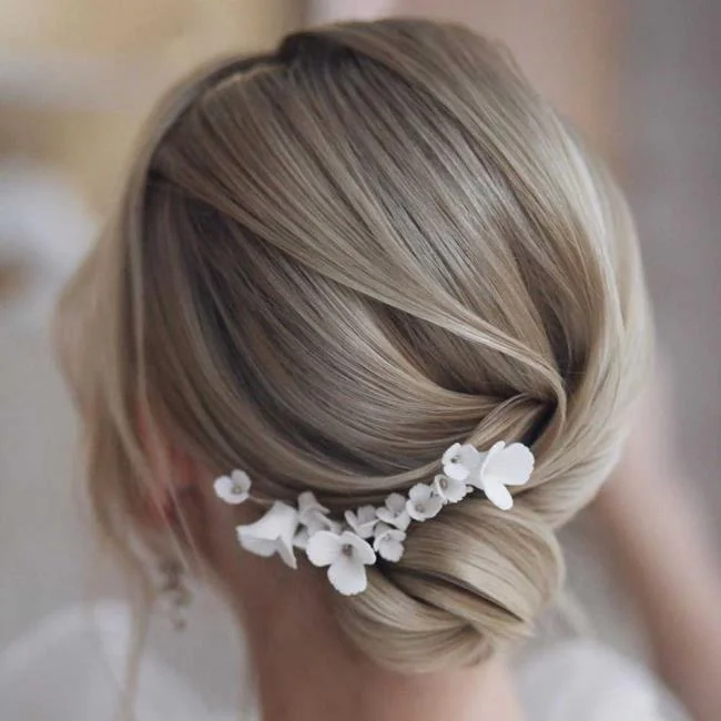 Gaya rambut rambut pendek dan sederhana 2020: 150 idea indah!