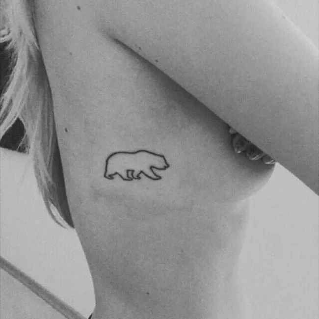 小型和女性纹身：200张照片和创意激发您的灵感