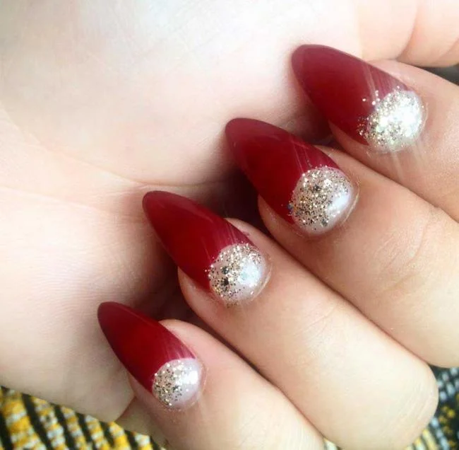 Half Moon Manicure: apakah itu dan bagaimana melakukannya