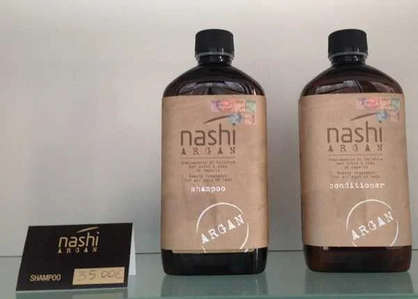 Miękkie i jedwabiste włosy z Nashi Argan