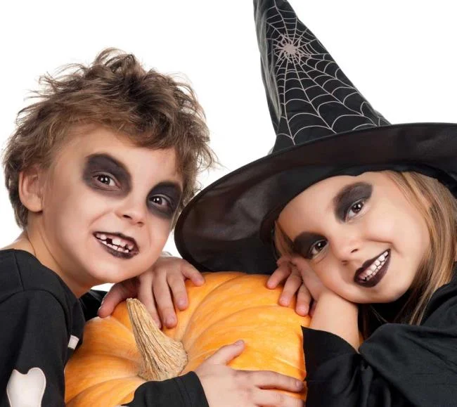 ハロウィーンキッズメイク2020：100の美しいアイデアと写真！