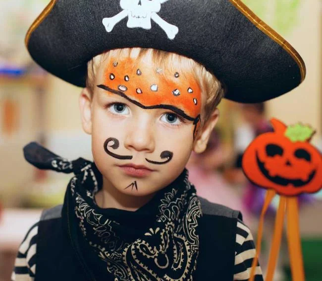 ハロウィーンキッズメイク2020：100の美しいアイデアと写真！