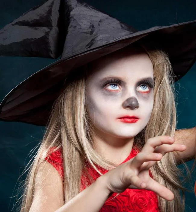 ハロウィーンキッズメイク2020：100の美しいアイデアと写真！