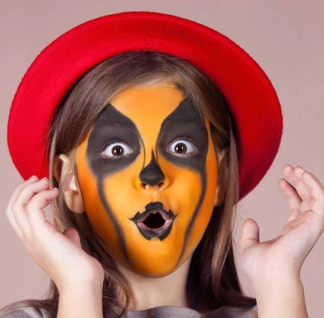 ハロウィーンキッズメイク2020：100の美しいアイデアと写真！