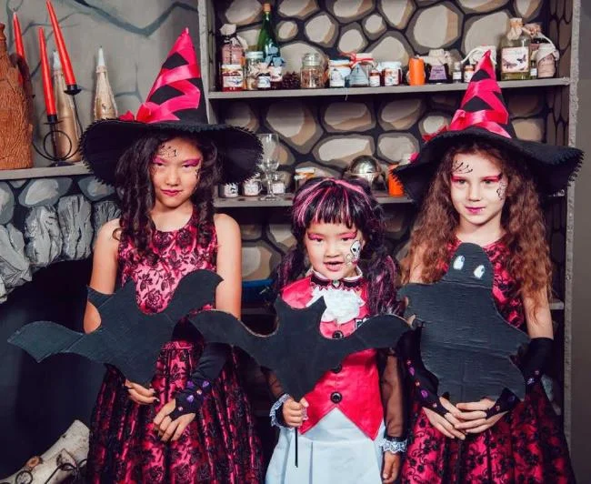 ハロウィーンキッズメイク2020：100の美しいアイデアと写真！