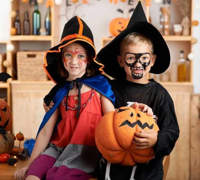 ハロウィーンキッズメイク2020：100の美しいアイデアと写真！