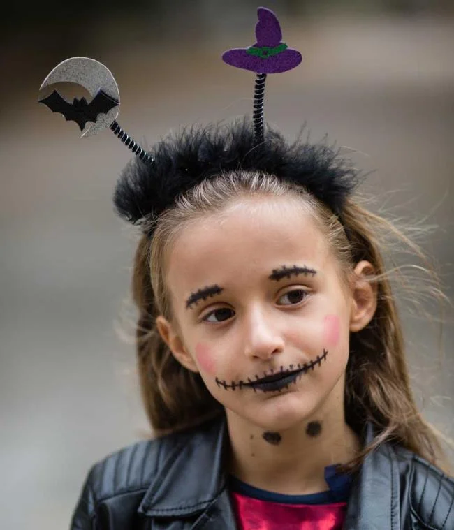 ハロウィーンキッズメイク2020：100の美しいアイデアと写真！