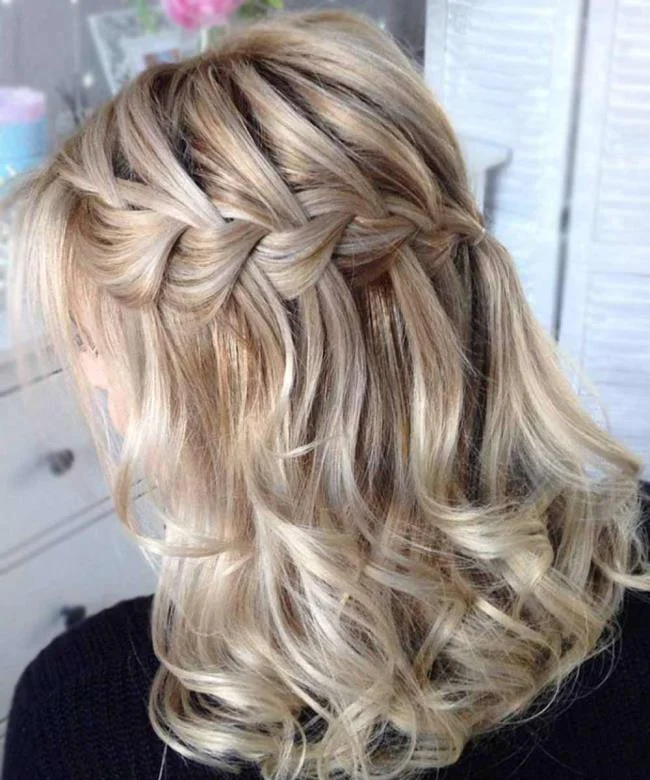 Gaya rambut dengan jalinan 2020: 150 idea dan tutorial yang indah