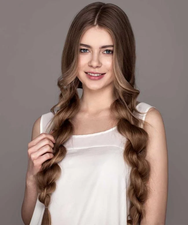 Gaya rambut dengan jalinan 2020: 150 idea dan tutorial yang indah