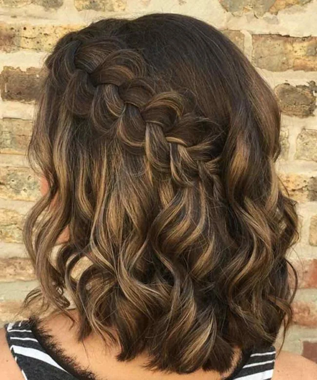 Gaya rambut dengan jalinan 2020: 150 idea dan tutorial yang indah