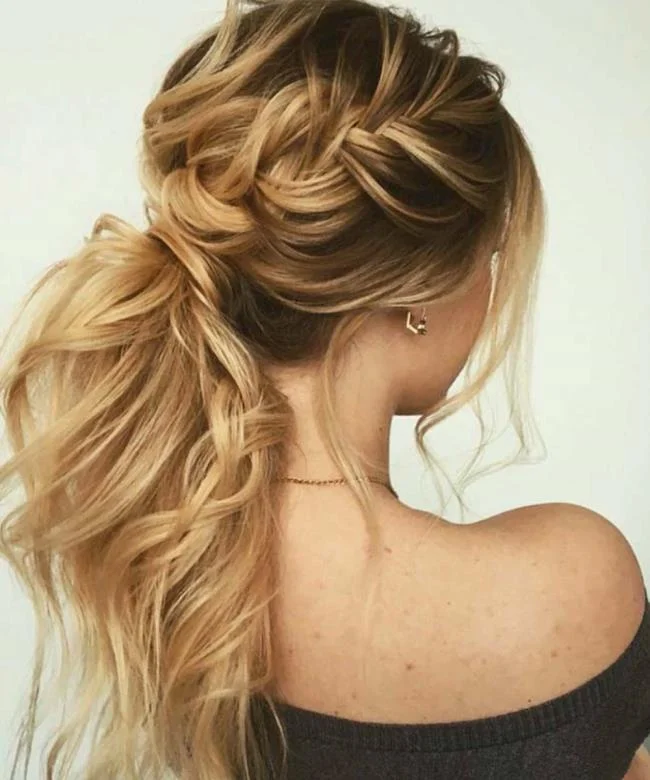 Gaya rambut dengan jalinan 2020: 150 idea dan tutorial yang indah