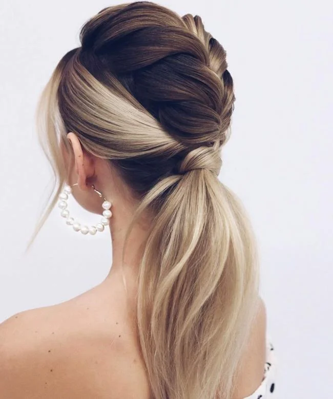 Gaya rambut dengan jalinan 2020: 150 idea dan tutorial yang indah