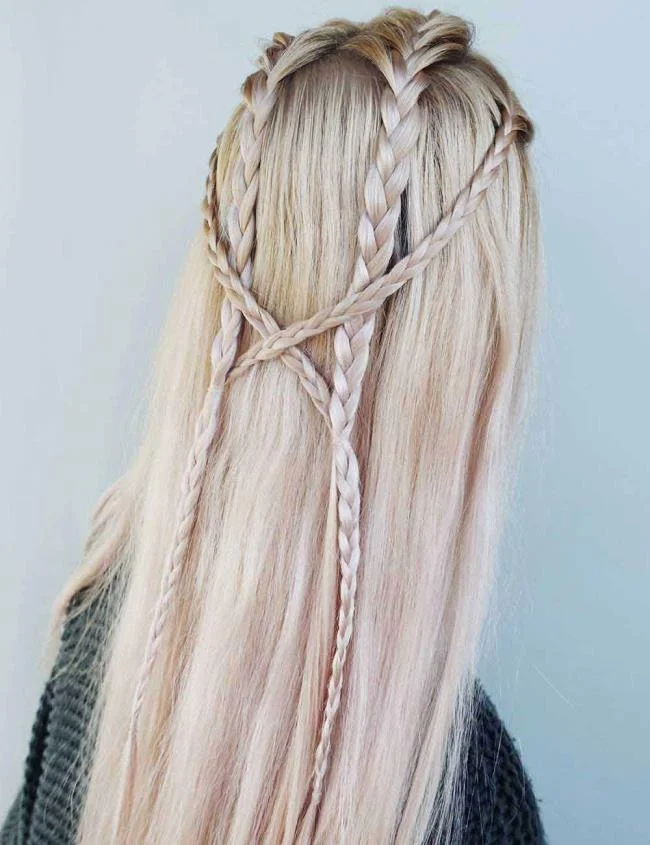 Gaya rambut dengan jalinan 2020: 150 idea dan tutorial yang indah