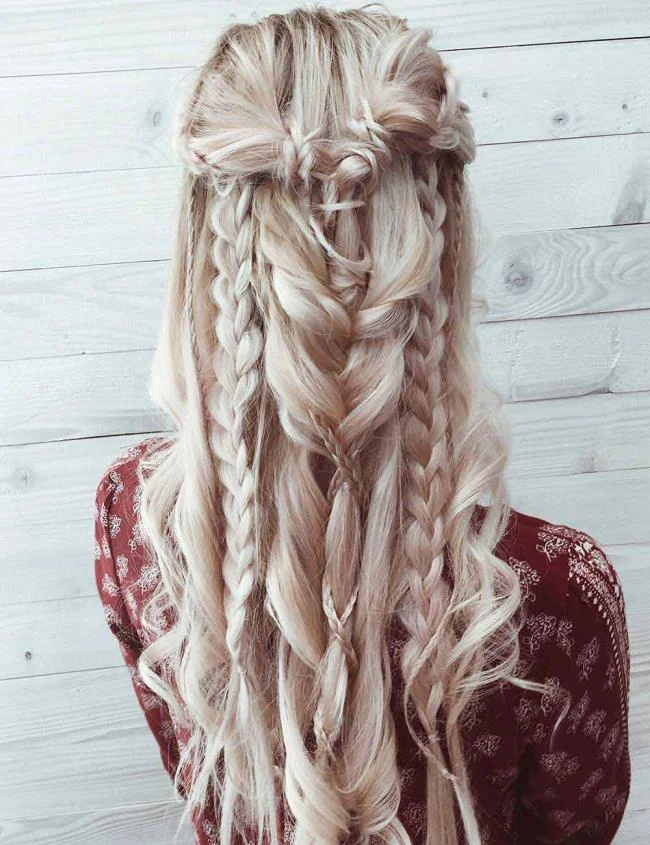 Gaya rambut dengan jalinan 2020: 150 idea dan tutorial yang indah