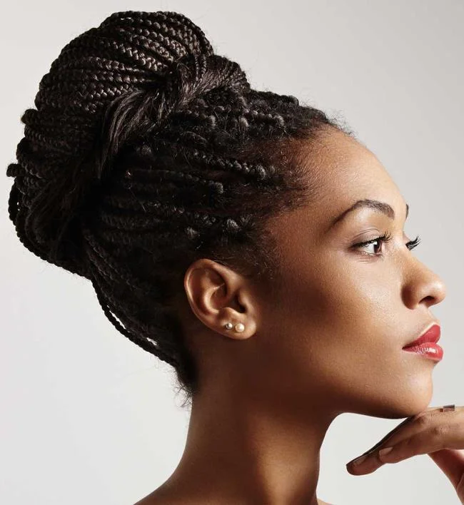 Gaya rambut dengan jalinan 2020: 150 idea dan tutorial yang indah