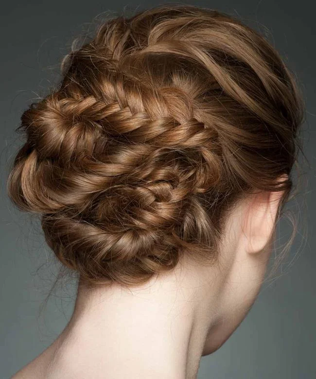 Gaya rambut dengan jalinan 2020: 150 idea dan tutorial yang indah