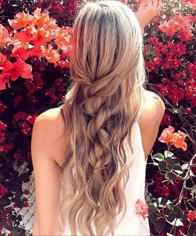 Gaya rambut dengan jalinan 2020: 150 idea dan tutorial yang indah