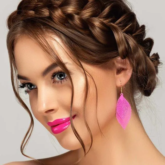 Gaya rambut dengan jalinan 2020: 150 idea dan tutorial yang indah