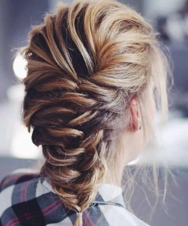 Gaya rambut dengan jalinan 2020: 150 idea dan tutorial yang indah