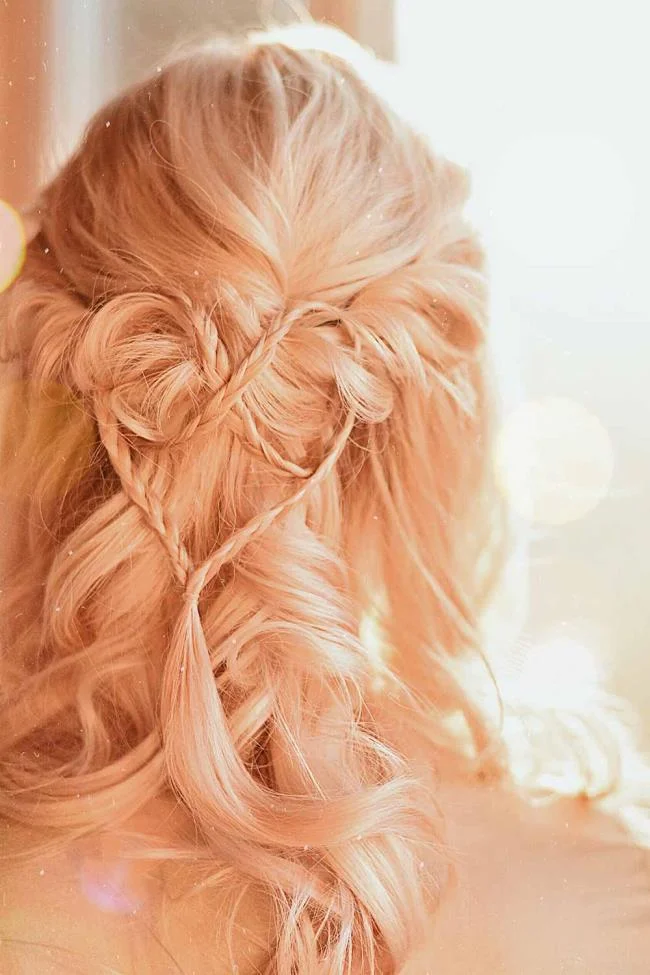 Gaya rambut dengan jalinan 2020: 150 idea dan tutorial yang indah