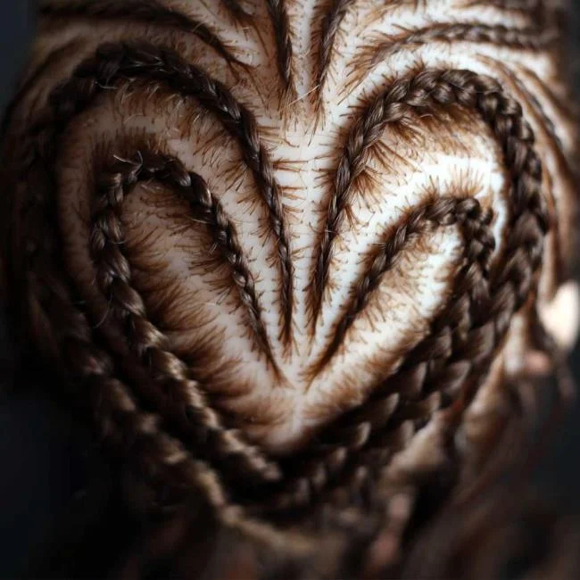 Gaya rambut dengan jalinan 2020: 150 idea dan tutorial yang indah