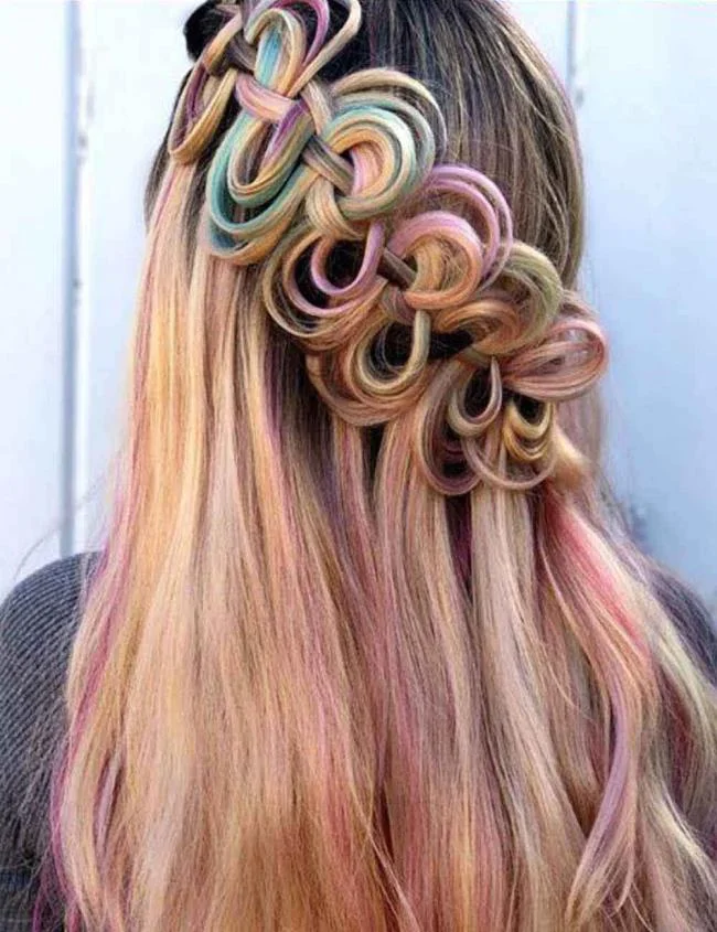 Gaya rambut dengan jalinan 2020: 150 idea dan tutorial yang indah