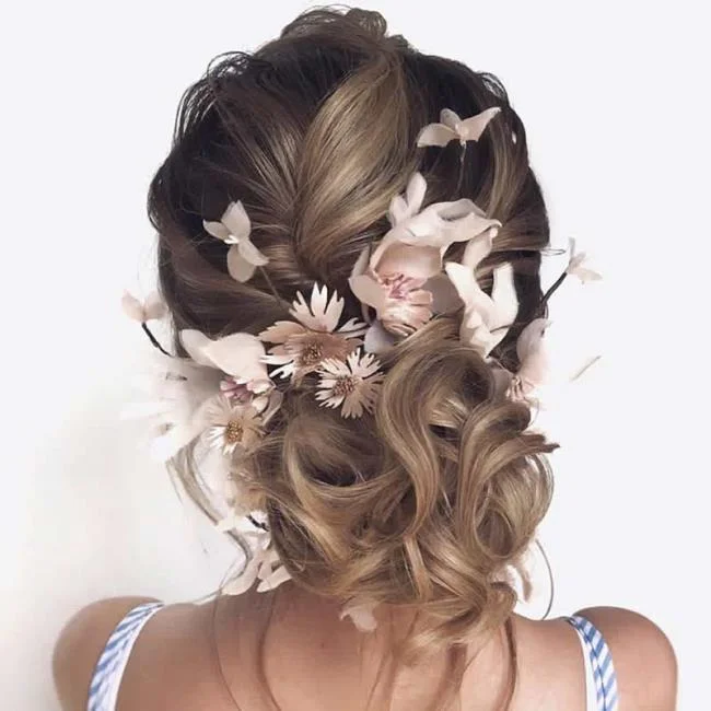 Gaya rambut perkahwinan untuk tetamu: 100 yang paling indah!