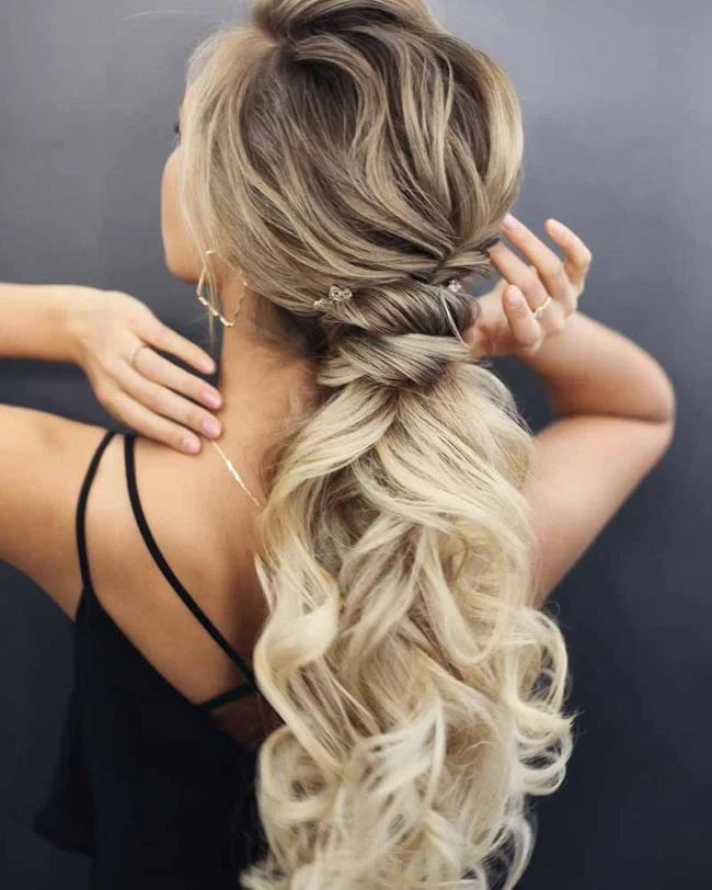 Gaya rambut perkahwinan untuk tetamu: 100 yang paling indah!