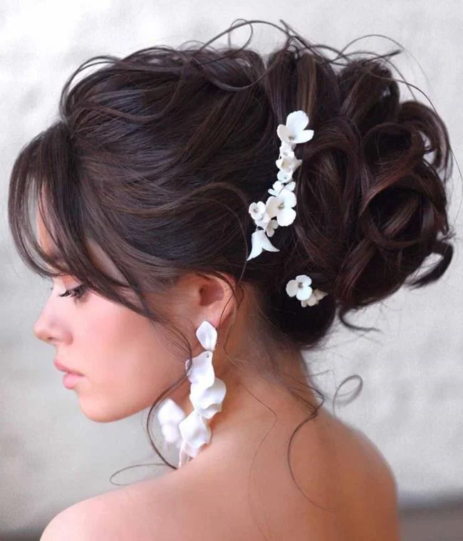 Gaya rambut kerinting: 130 idea sederhana dan cantik