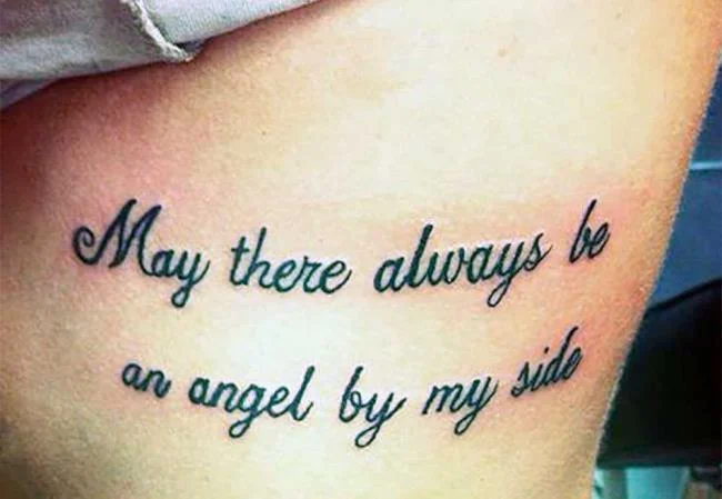 Tatu dengan huruf: Foto dan idea yang indah