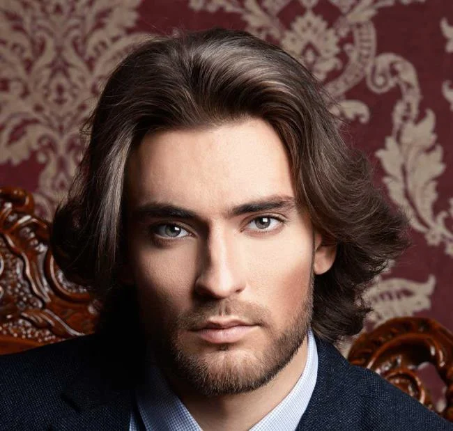ロングヘアーメン2020：魅力的な100のトレンディなカット