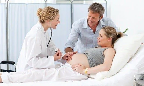 이족 보행 자궁은 생식력에 직접적인 영향을 미치므로 많은 산모가 걱정하게됩니다.