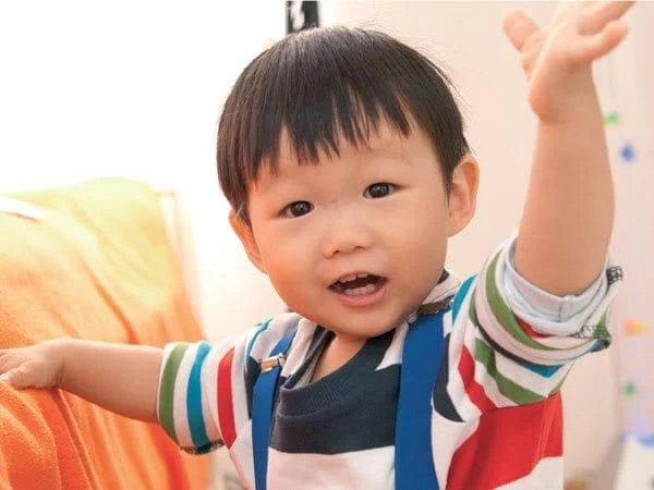 24 개월 아기 : 2 세 위기와 아이들의 극복을 돕는 방법