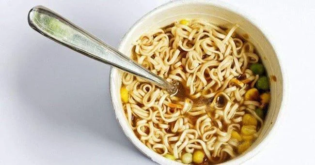 임산부가라면을 먹을 수 있습니까?  매운 국수는 태아에 영향을 미칩니 까?