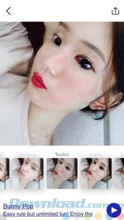 MakeAPP application automatically removes makeup causing fever