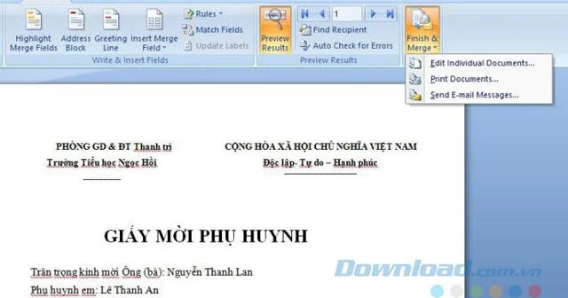 Hoe u uitnodigingen voor vergaderingen kunt combineren in Microsoft Word