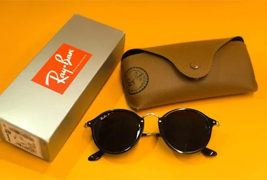 정품 및 정품 Rayban 안경을 식별하는 방법