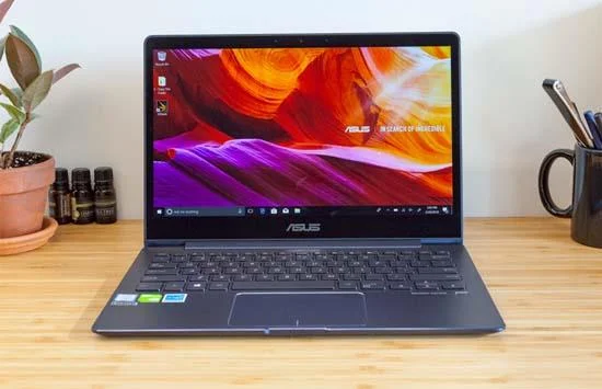 ASUSとLenovoのラップトップデザイン