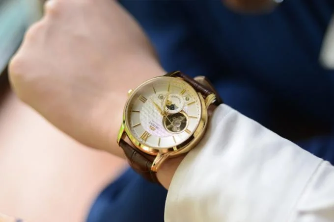 نحوه استفاده صحیح از ساعتهای مکانیکی