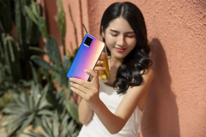 Telefon pintar dengan kamera AI