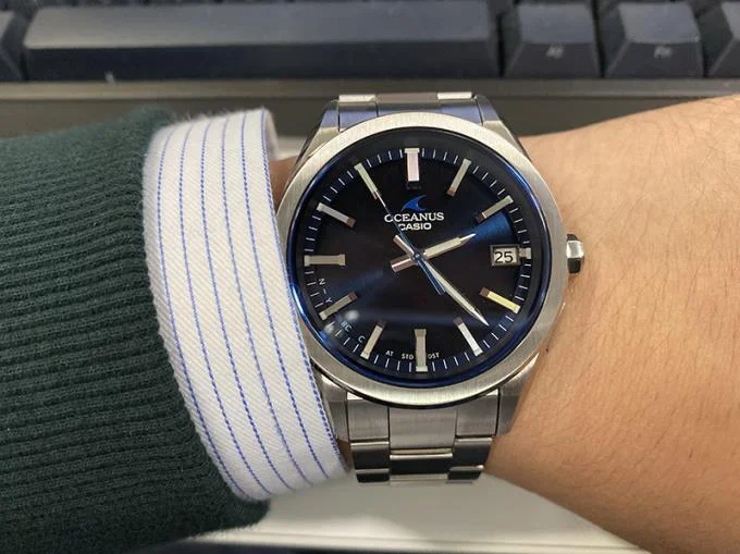 Casio kol saatinde tarih ve saatin ayarlanması basit ve kolaydır